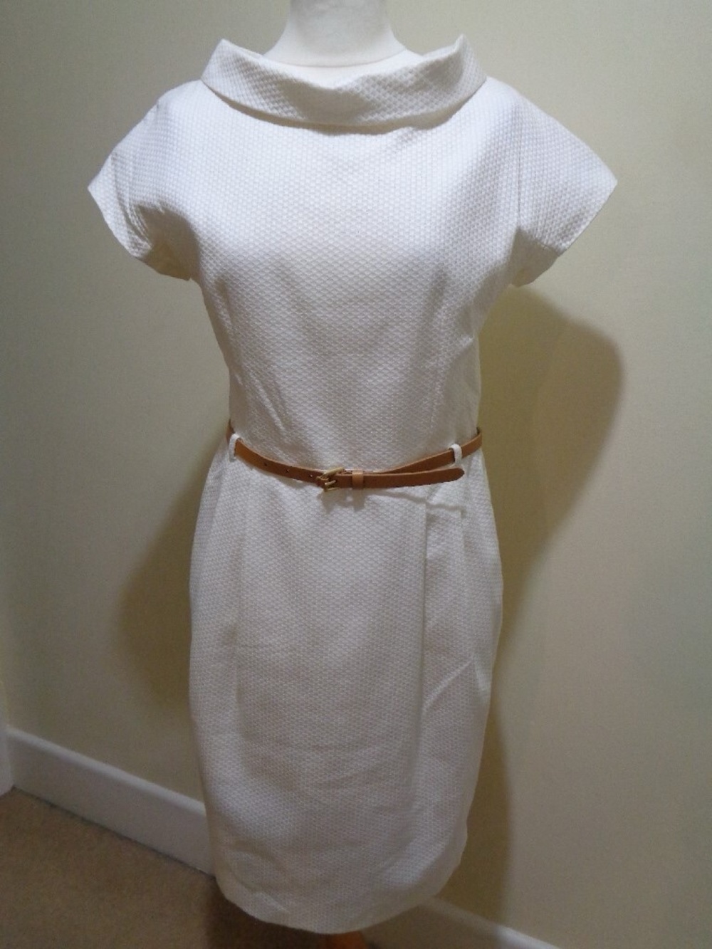 Moschino Cheap & Chic White Boatneck Short Sleeve Dress GUC